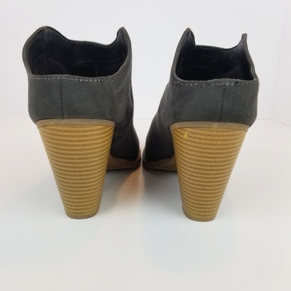 DV By Dolce Vita Judges Heeled Mule Boots - Picture 5 of 8